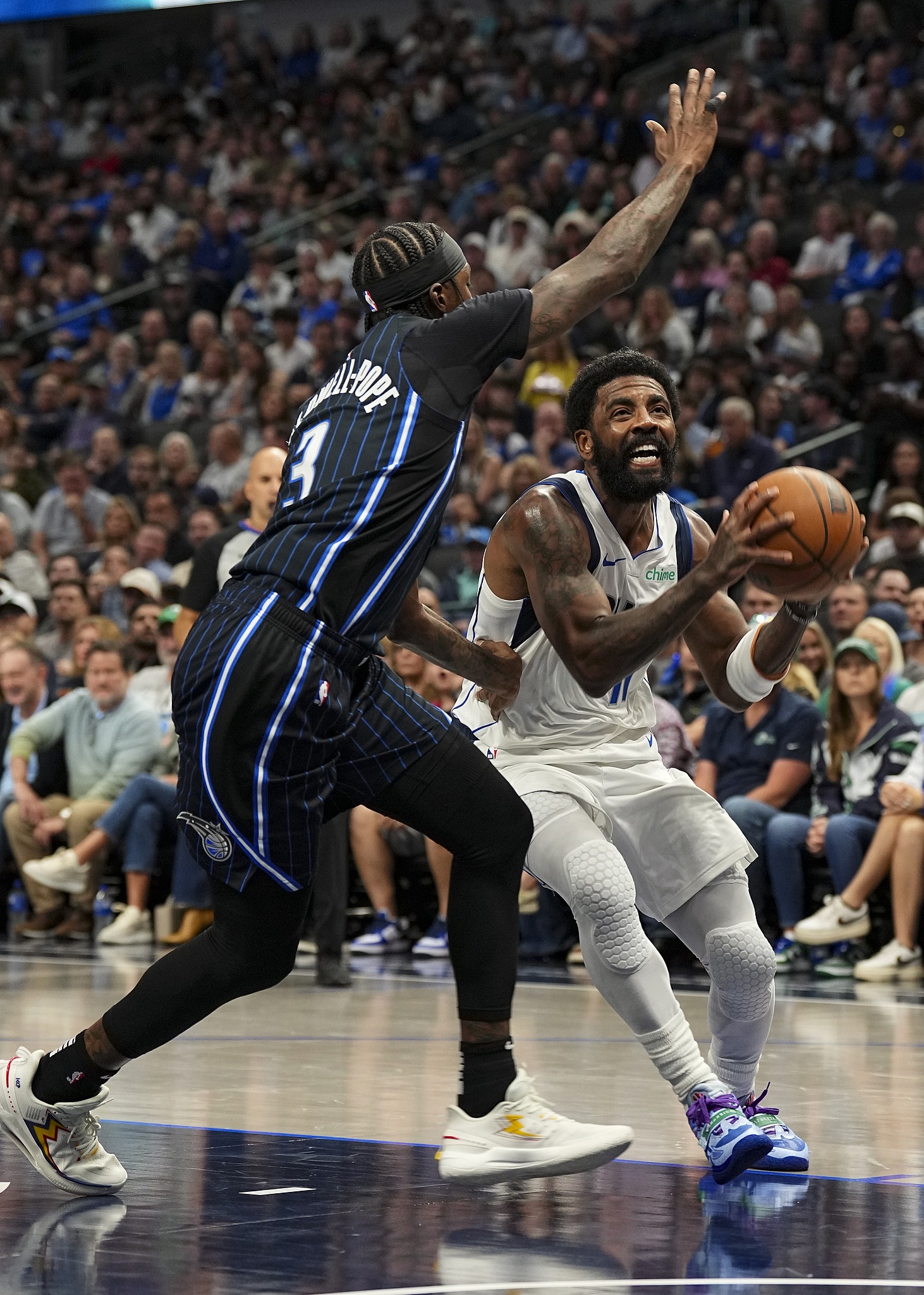 Jiuyou Sports-赛后体能课后；达拉斯独行侠复出首秀备战NBA常规赛；气氛紧张；细节决定成败的简单介绍